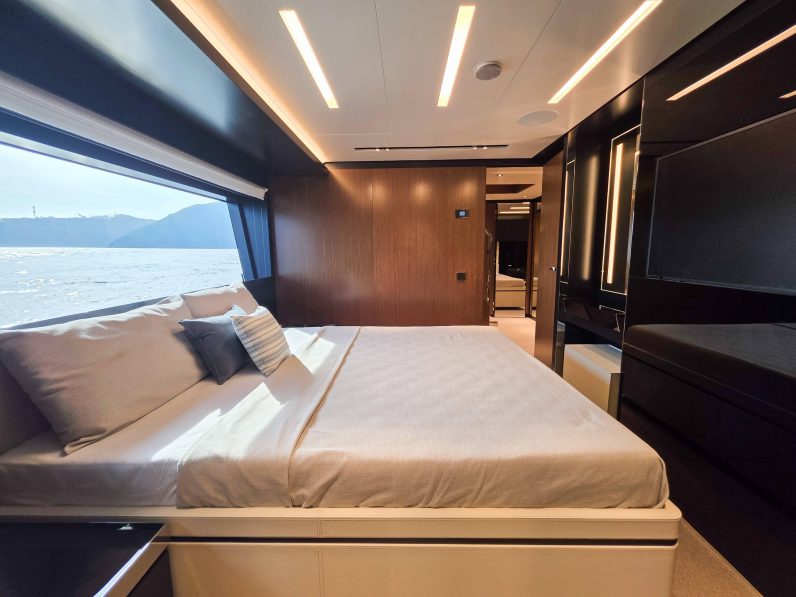 
								RIVA 102 CORSARO SUPER full									