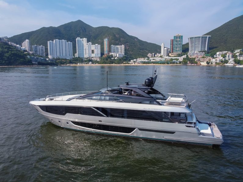 
								RIVA 102 CORSARO SUPER full									