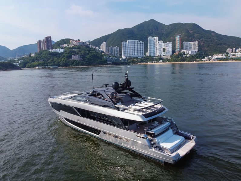 
								RIVA 102 CORSARO SUPER full									