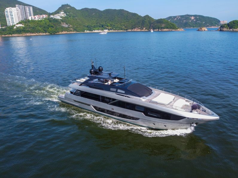 
								RIVA 102 CORSARO SUPER full									