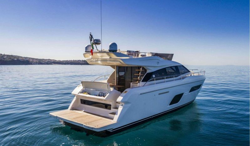 
								FERRETTI 550 full									