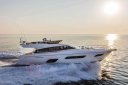 FERRETTI 550