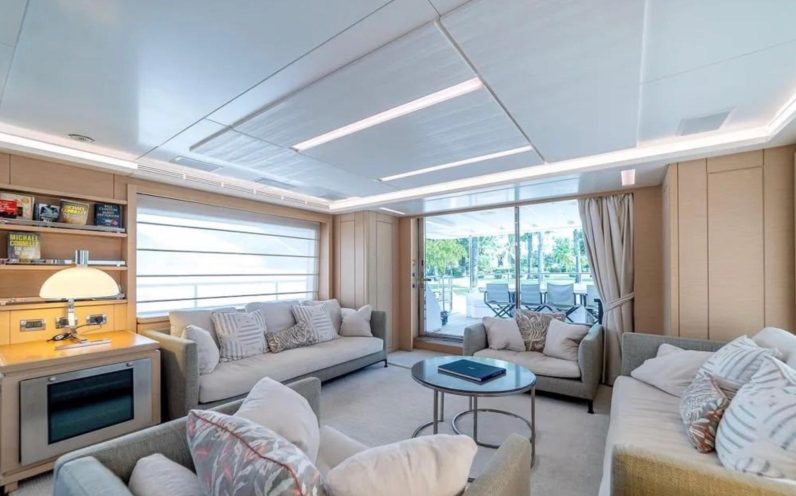 
								BENETTİ DELFİNO 93 full									