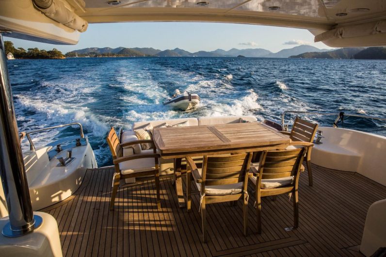 
								1.Sınıf Custom Made T.C Bayrak Ticari Tekne 21 mt full									