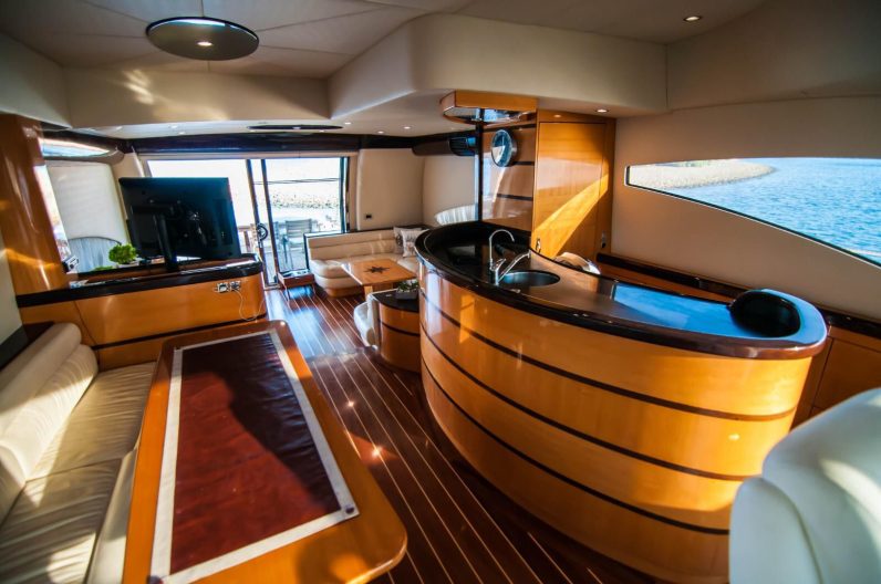 
								1.Sınıf Custom Made T.C Bayrak Ticari Tekne 21 mt full									