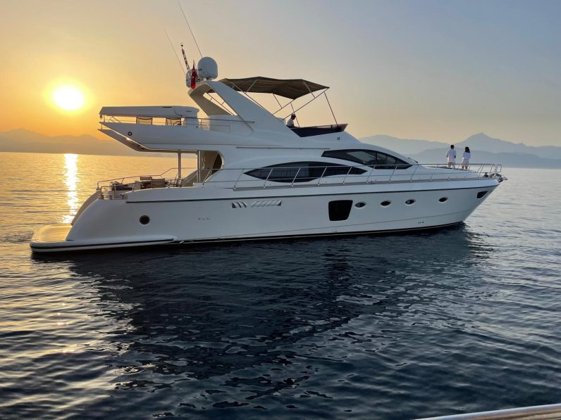 
								1.Sınıf Custom Made T.C Bayrak Ticari Tekne 21 mt full									