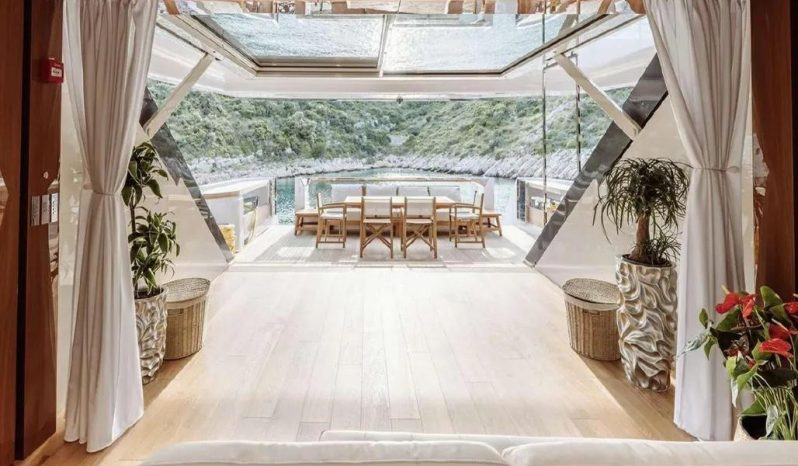 
								CUSTOM LINE 120 full									