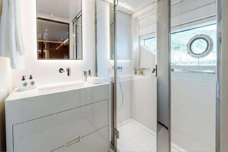 
								CUSTOM LINE 120 full									