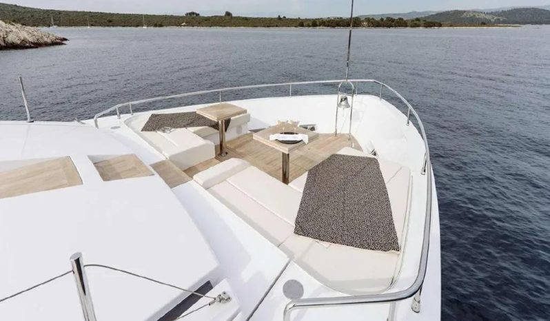 
								CUSTOM LINE 120 full									