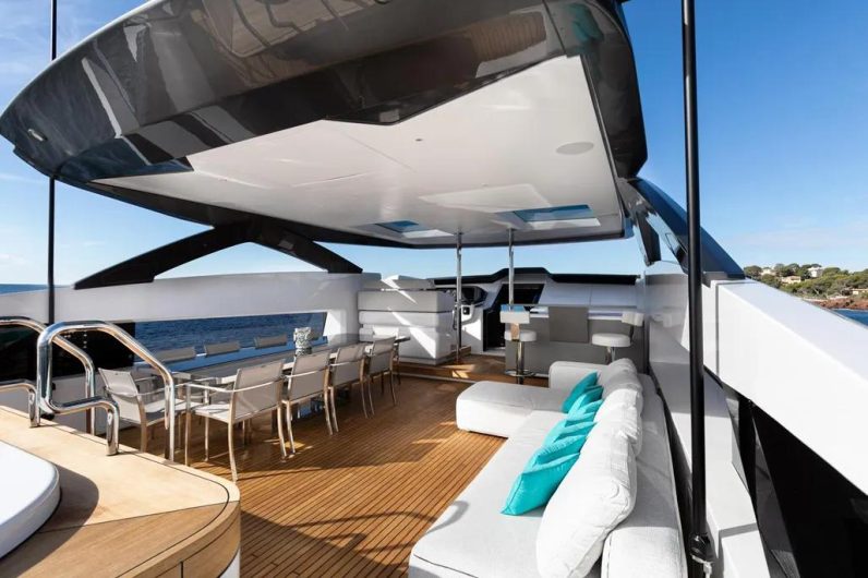 
								CUSTOM LINE 106 full									