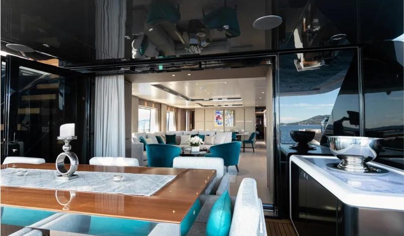 
								CUSTOM LINE 106 full									