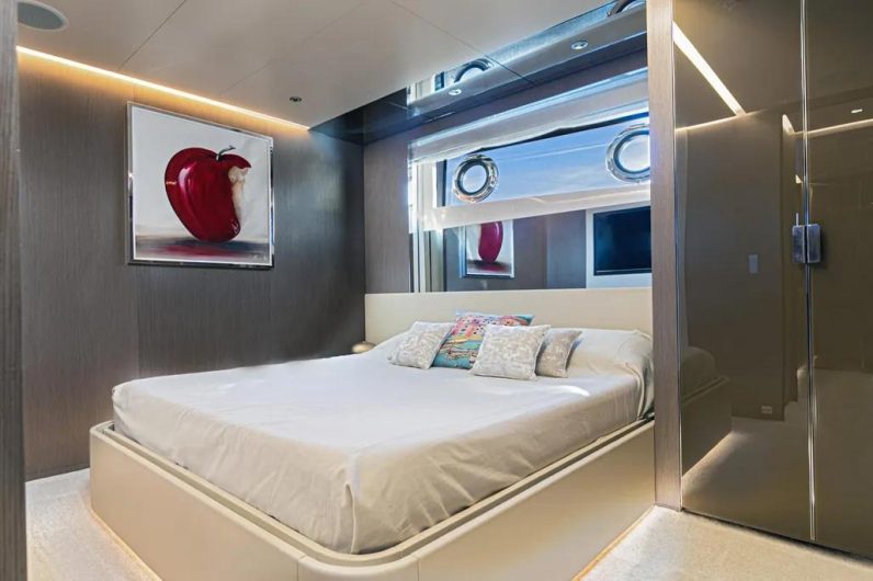 
								CUSTOM LINE 106 full									