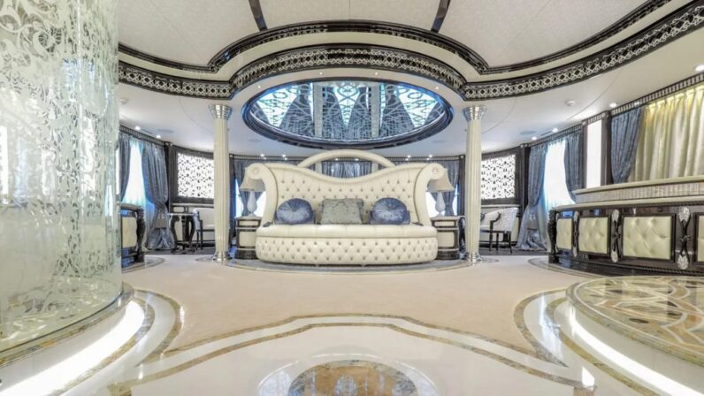 
								ELEMENT YACHT 80M full									