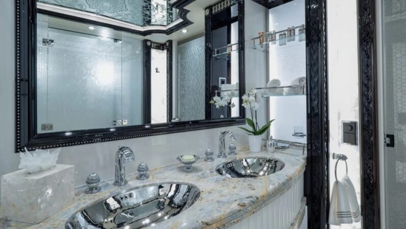 
								ELEMENT YACHT 80M full									