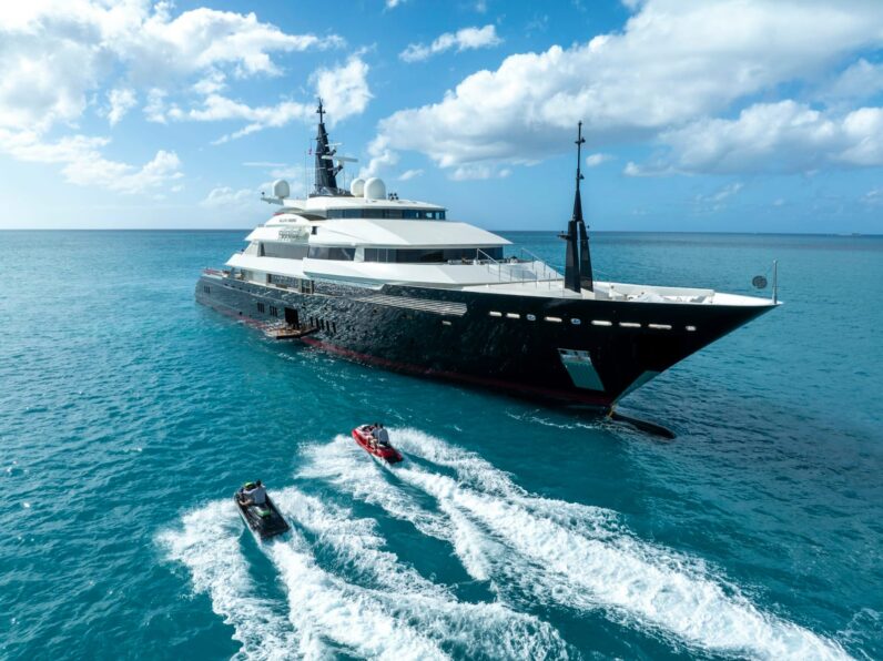 
								ALFA NERO YACHT full									